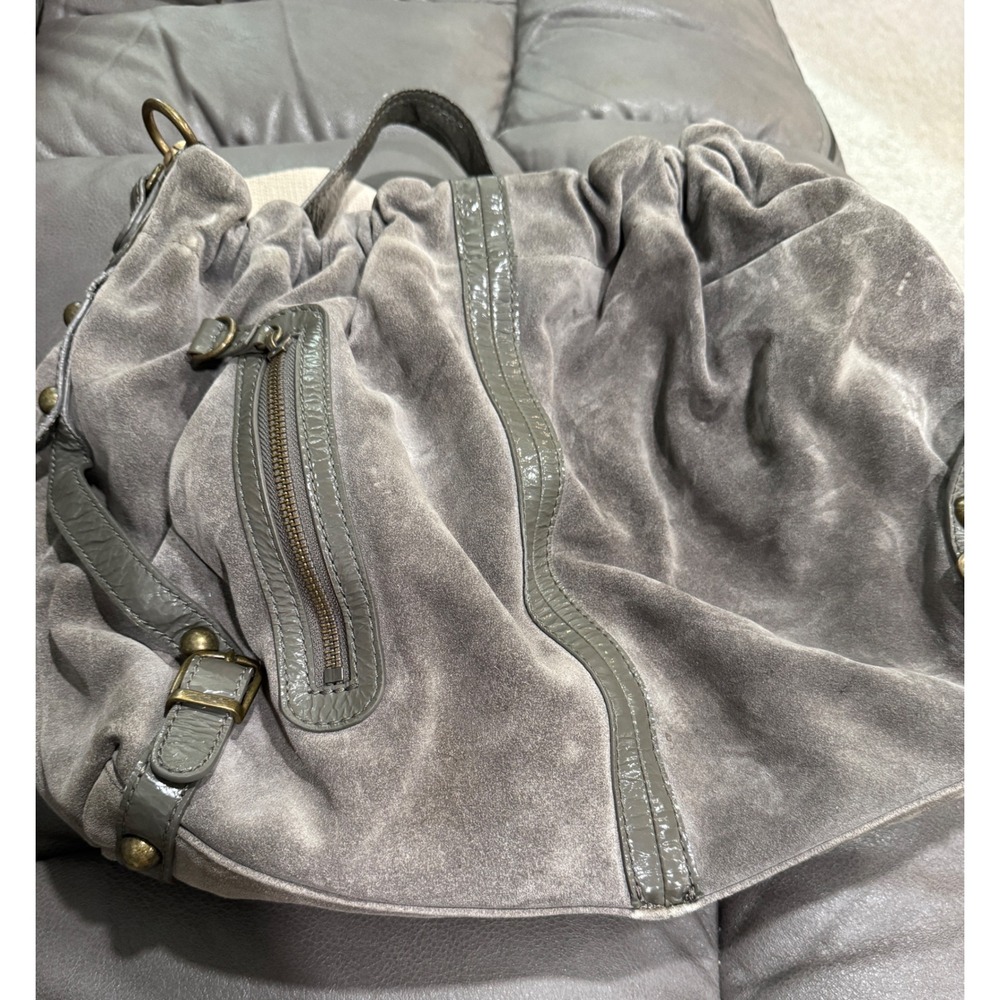 Bica Cheia Grey Suede Boho Hobo Bag Embroidered Guitar Strap Patent‎ Trim Brass